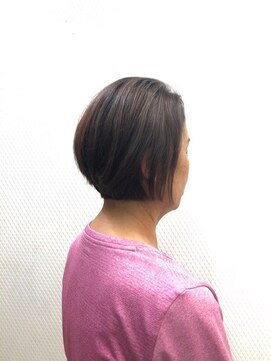 クオリス 上福岡店(QUALIS) 前下がりショートグラボブ/小顔/40代50代/アッシュ/白髪染め