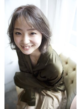 グランアージュ 錦糸町(grandage) 外ハネ透けバングミルクティーアッシュ【グランアージュ錦糸町】