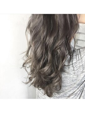 ジーシーエイト ヘアー(GC8 hair) カーキグレージュ