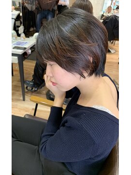 ハグ 横浜(HUG) 大人可愛い小顔ショートボブ