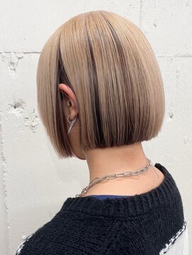 ベレーザ 渋谷(BELEZA) 2674艶感ブロンドヘア金髪ボブ黒髪バイカラータンバルモリボブ