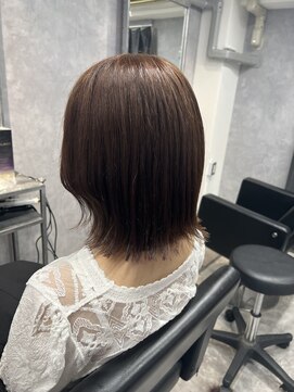 ジゼル 梅田(GiseL) 切りっぱなしスタイルとピンクブラウン