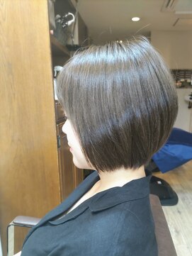 シップス ヘアブース(ship's hair booth) ショートボブ×アッシュベージュ