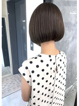 バッカ 横浜桜木町店(BACCA) ミニボブ/グレーアッシュ