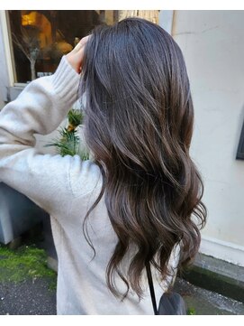 サーティーン(THIRTEEN) Vegan認証HUEカラー♪髪に優しいカラーでも高発色を叶える!20代