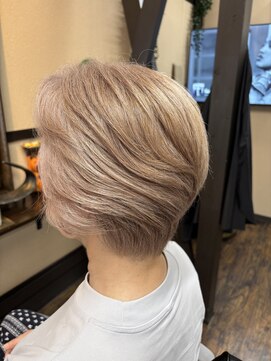 コネクト(Connect) 白髪ぼかしグラデーションボブスタイル