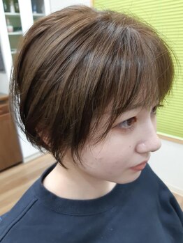 ヘアーサロン ミマ(Hair Salon MIMA)の写真/平日はゆったりとした時間を過ごして頂けるので、平日限定のお得なヘッドスパを是非体験して下さい♪