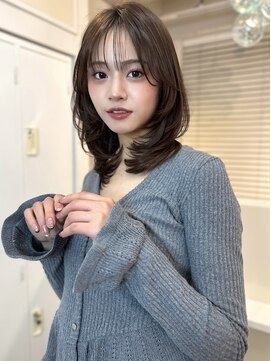 イヴォーク トーキョー(EVOKE TOKYO) ミディアムレイヤーバタフライカット髪質改善ハイレイヤーカット