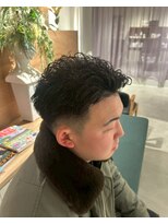 ギネス(Giness)&nbsp;バーバーフェード×パーマ