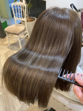 トレ(tre) 髪質改善カラートリートメント