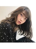 ツヤ感重視!オリーブベージュ!