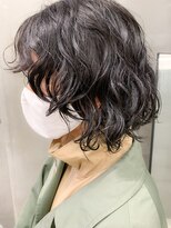 スパイラルパーマ、ボブウルフ、くるくるパーマ、あいみょん
