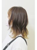 :ミディアムヘア   :インナーカラー   :イエロー   :ベージュ