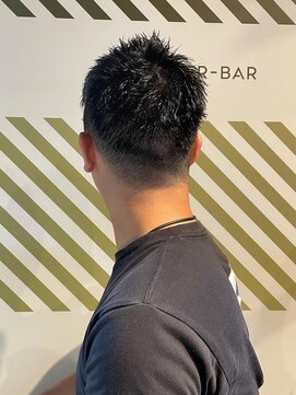 バーバーバー アカバネ(BARBER-BAR AKABANE) 大人の刈り上げスタイル【BARBER-BAR】