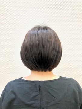クオリス 上福岡店(QUALIS) ショートボブ/ショート/丸み/白髪染め/30代40代50代/ひし型/