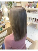 クレア本厚木(CREA) ダブルカラー アッシュグレージュ