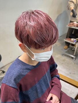 トレス(TRESS) メンズハイトーン　ピンクカラー　刈り上げマッシュ