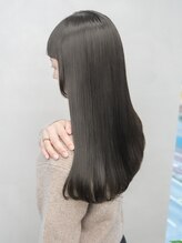 ネイヴィル 銀座(navile)