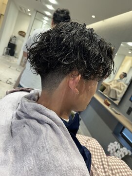 タカギ(TAKAGI) 波巻きスパイラル×ツーブロック