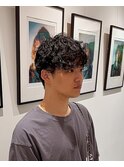 トップのボリュームが出にくい方におすすめ！癖毛風パーマ