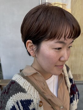 イン(in.) ほんのひとクセベリーショート