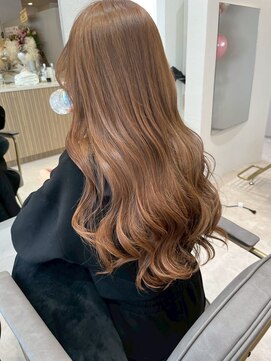 ウールバイレガーレ(uul by Legare/a) グレージュ切りっぱなしボブ前髪ありミニボブミルクティベージュ