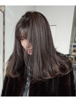 ビュートリアム 七里ヶ浜(BEAUTRIUM)&nbsp;ブリーチデザインカラーと重ためレイヤースタイルで外国人風に♪