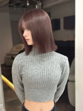 キティー サカエ(kiti SAKAE) ベージュ/レイヤーカット/ハッシュカット/栄/ボブ