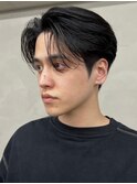 刈り上げセンターパートテーパーフェードカットニュアンスパーマ