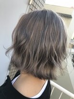 ジーナ(XENA)&nbsp;ホワイトグレージュ