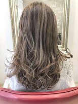 ヘアーサロン イルア 北越谷(hair salon I'LUNA)&nbsp;グレージュハイトーン
