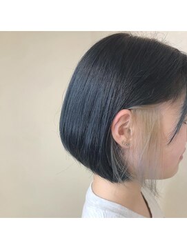 ヘアーアンドメイク ドレス(DRESS) ホワイティ イヤリングカラー