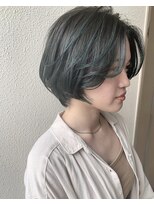 アリーシャ バイ アルティナ(Alisha by artina)&nbsp;センターパートボブ×ハイライトグリーン【Alisha相模大野】