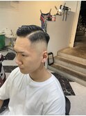 かき上げヘアショートレイアーくせ毛風パーマコンマヘア