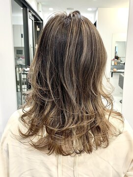 ステアケース 武蔵小杉店(stair:case) 【助川】脱白髪染め/バレイヤージュ/20代30代40代髪型