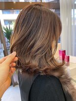 フェメ 立川(PHEME)&nbsp;【白髪を活かしたヘアカラー】／外ハネボブ