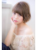 ショートボブ
