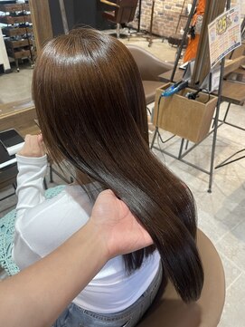 スペックホルダー(Spec Holder) 大人可愛い 20代30代 髪質改善 アッシュベージュ 韓国風