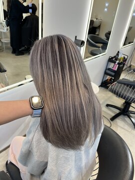 クオン 伊勢崎(QUON.) ルーツカラー/バレイヤージュ