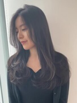 ザック ヴィ(ZACC  vie) グレージュ　レイヤーカット　20代30代40代