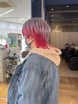 コワファースト 大分(COIFF1RST) マッシュウルフ!シルバーカラーにインナーレッド