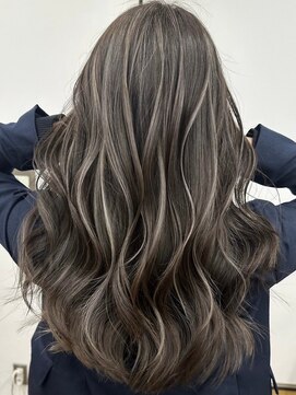 ヘアサロンラルガ 下曽根店(Hair salon Raruga) ハイライトカラーミルクティーベージュレイヤーカット