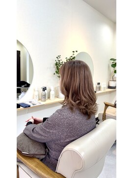 リング(Ring) ペールベージュ