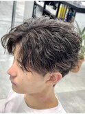 無造作フェザーパーマセンターパート