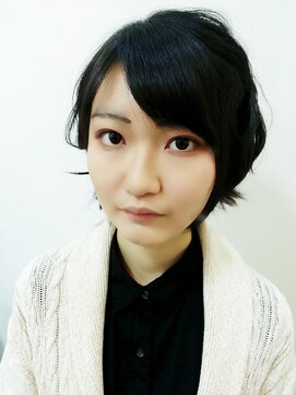 フロンテ(Fronte) ひし形ニュアンスショートボブ