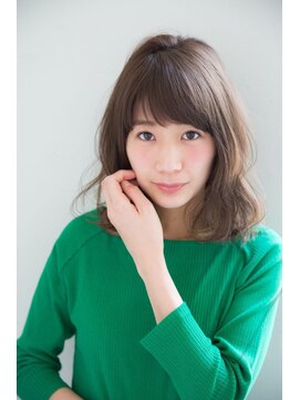 ジョエミバイアンアミ(joemi by Un ami) (joemi)切りっぱなしボブマッシュウルフオン眉ひし形 (花野)