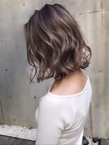 メリー(merry craftsman's factory)&nbsp;バレイヤージュ、ハイライト、ベージュブラウンボブ