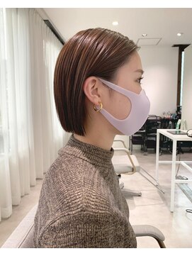 ヨーク(YOKE) YOKE 切りっぱなし ぱっつん 耳かけ ボブ