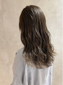 アイディール 心斎橋店(:ideal) 20代30代40代☆クールになりすぎないカーキアッシュ