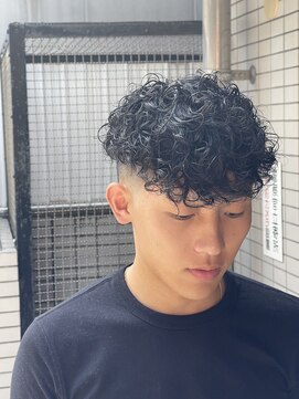 ウェルネス(Wellness) スペインカールパーマ